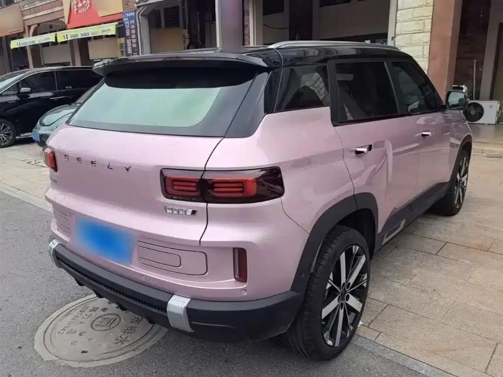 Geely ICON 2023 1.5TD Chocolate Premium Edition — миниатюра 7