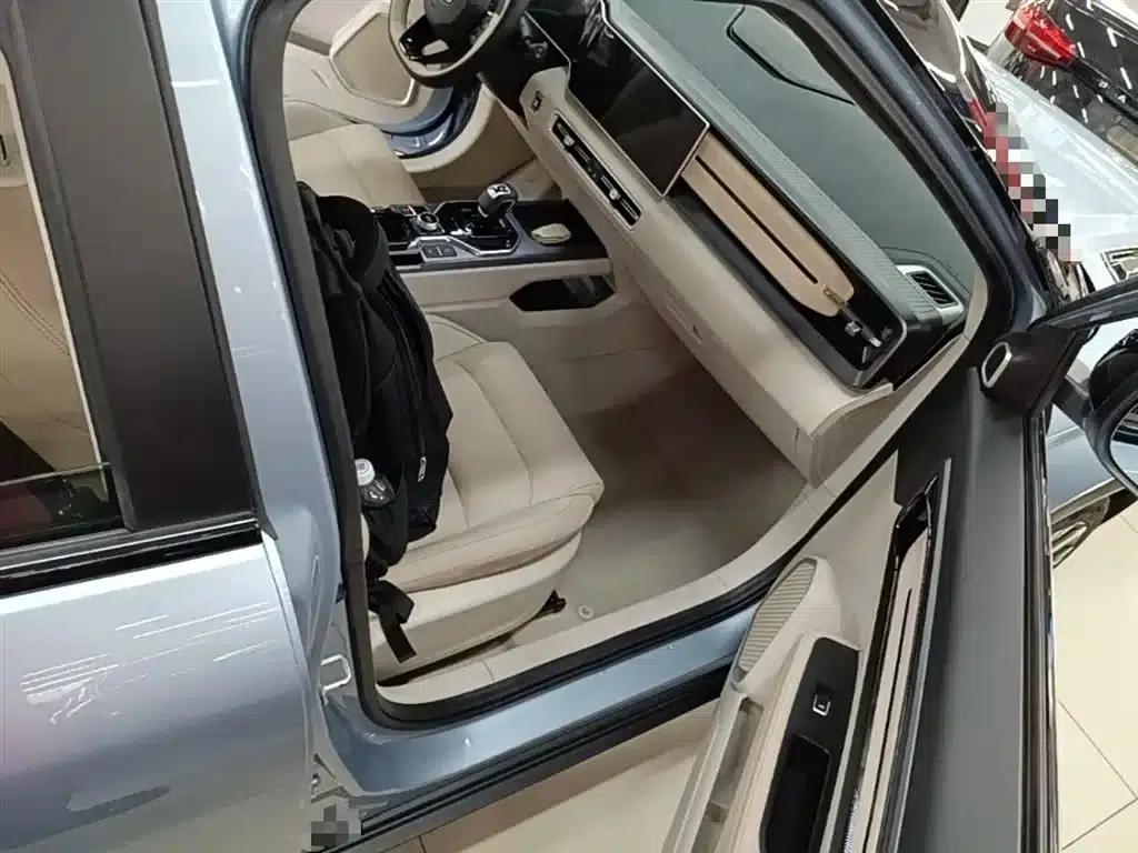 Geely ICON 2023 1.5TD Chocolate Edition — миниатюра 11
