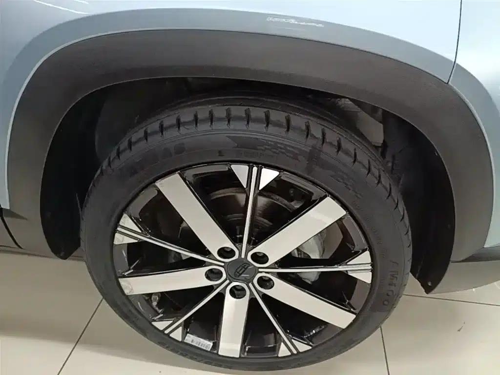 Geely ICON 2023 1.5TD Chocolate Edition — миниатюра 14