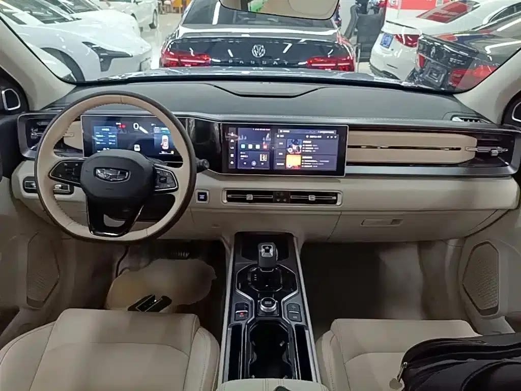 Geely ICON 2023 1.5TD Chocolate Edition — миниатюра 16