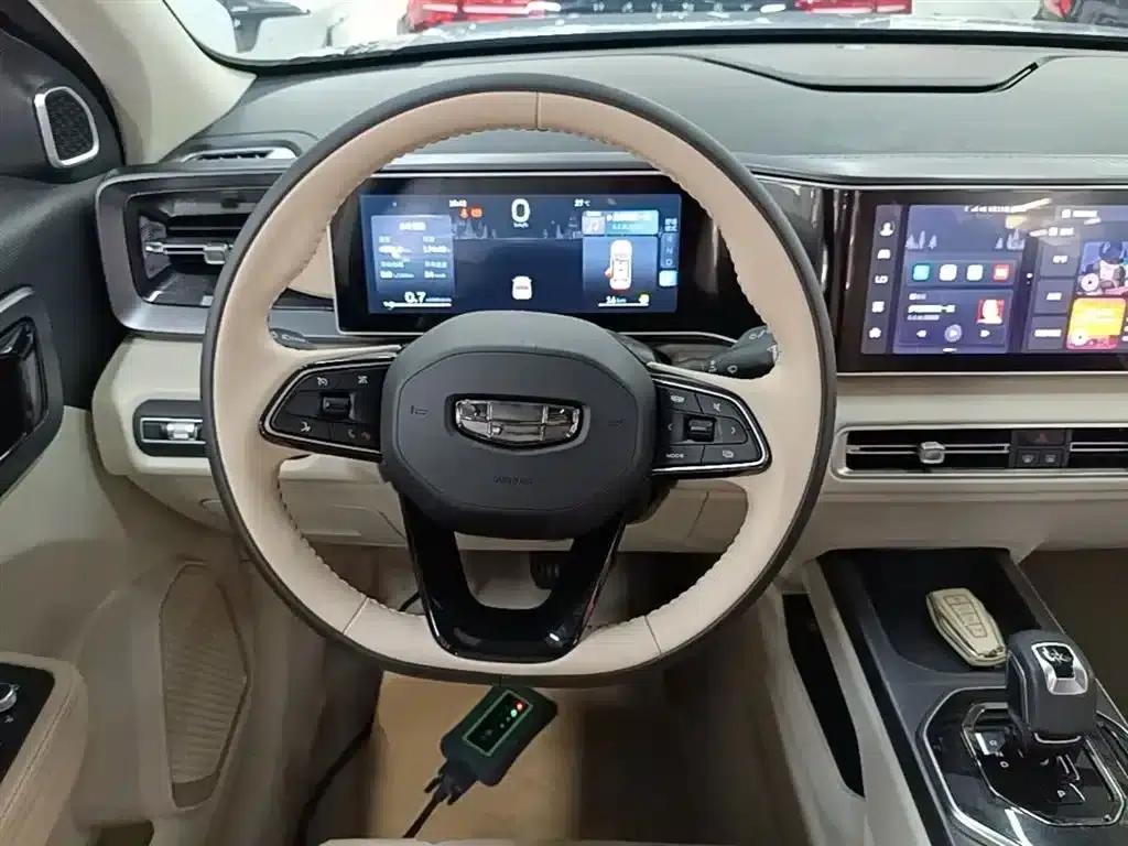 Geely ICON 2023 1.5TD Chocolate Edition — миниатюра 17