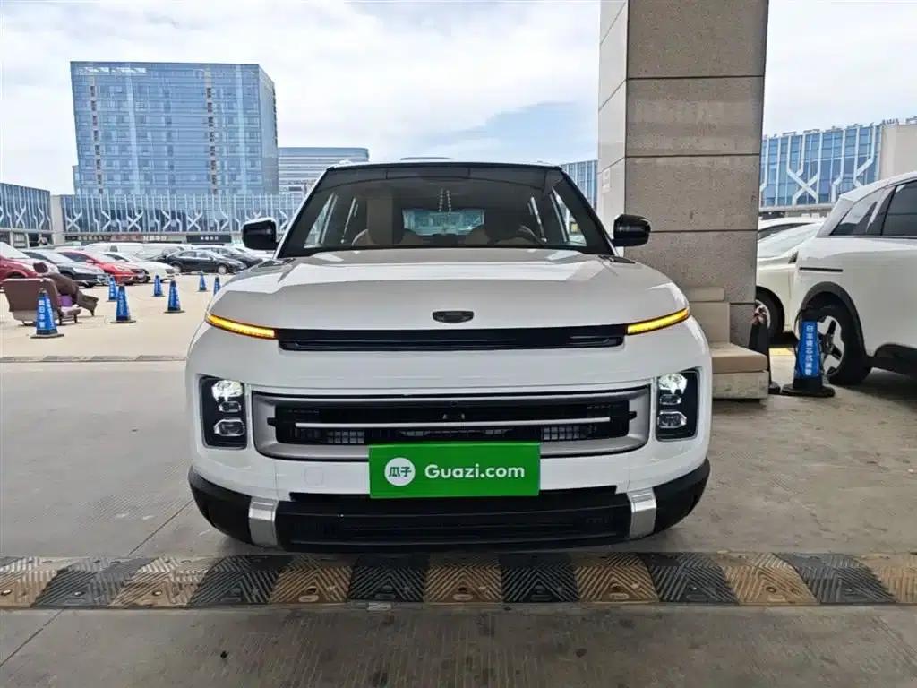 Geely ICON 2023 1.5TD Chocolate Edition — миниатюра 3
