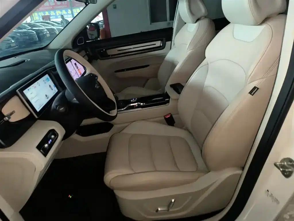 Geely ICON 2023 1.5TD Chocolate Edition — миниатюра 15