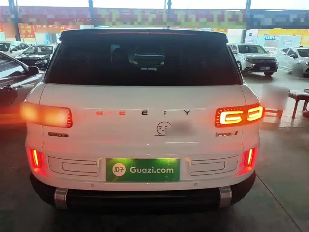 Geely ICON 2023 1.5TD Chocolate Edition — миниатюра 6