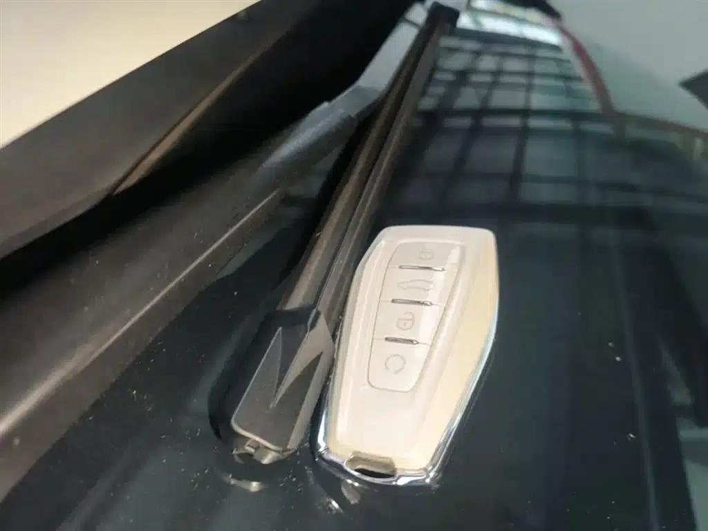Geely ICON 2023 1.5TD Chocolate Edition — миниатюра 9