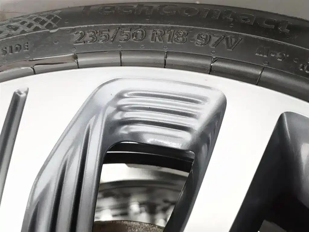 Geely Jiaji 2019 1.5TD MHEV DCT Premium Edition — миниатюра 24