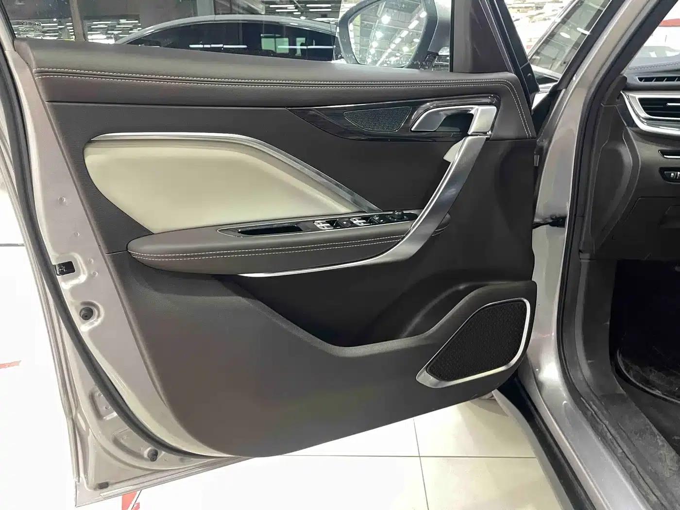 Geely Jiaji 2021 Smart Power 1.5TD DCT Premium Edition — миниатюра 9