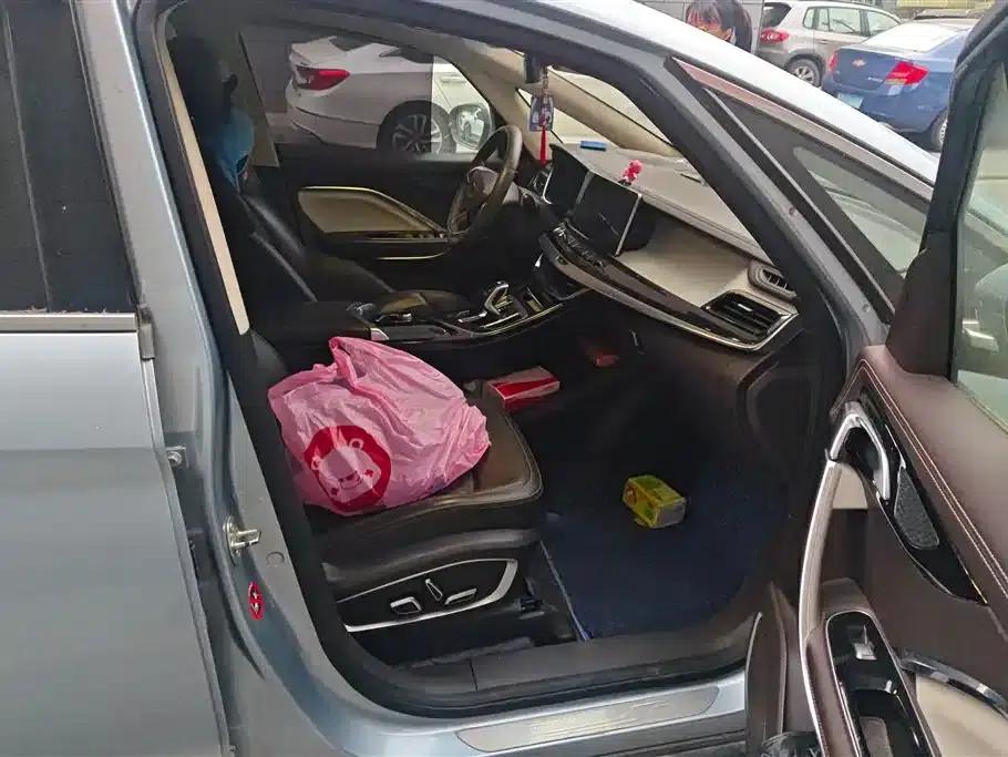 Geely Jiaji 2019 1.5TD MHEV DCT Premium Edition — миниатюра 8