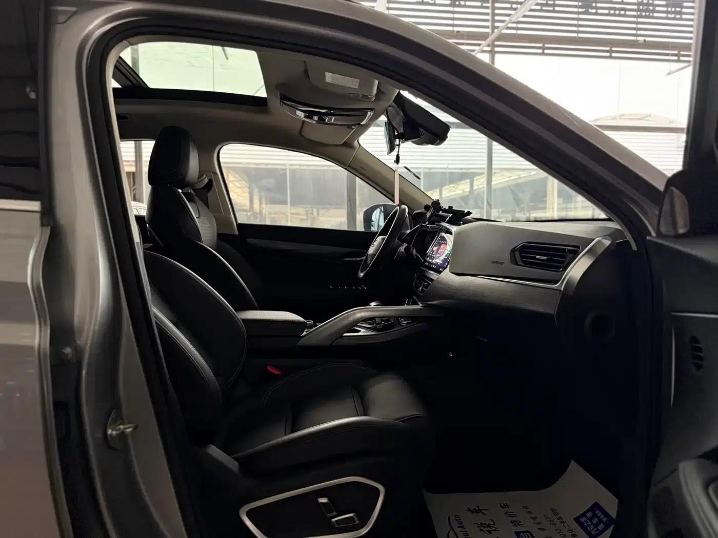 Geely Xingyue 2020 High-Performance Edition 300T Shining Star — миниатюра 15