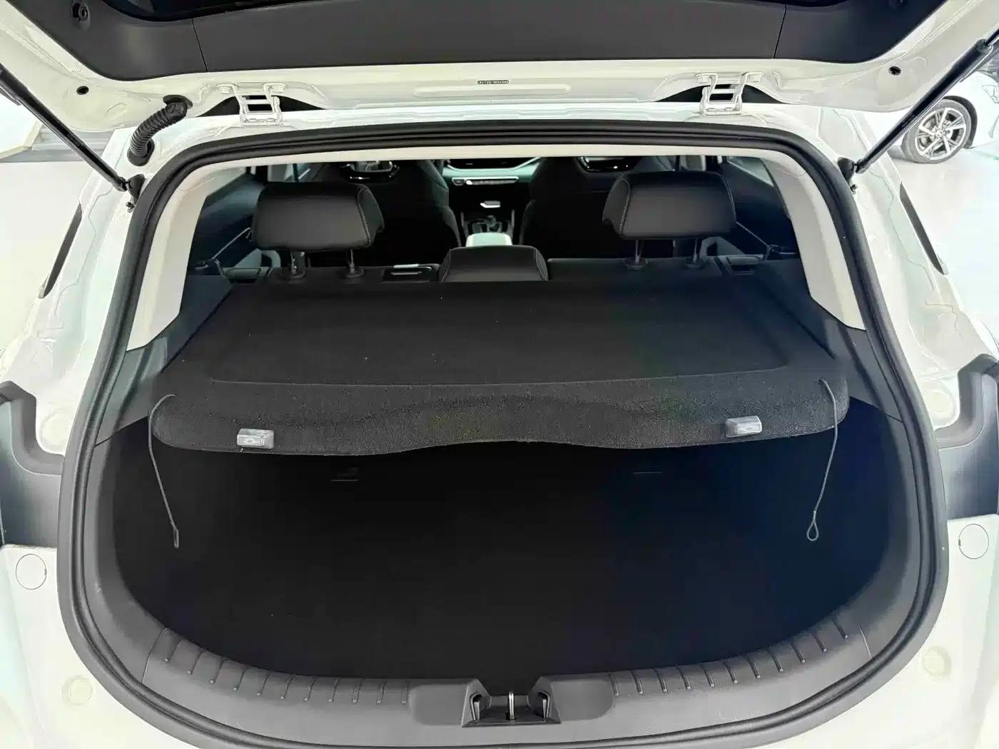 Geely Emgrand S 2022 1.4T CVT Crossover Player Edition — миниатюра 16