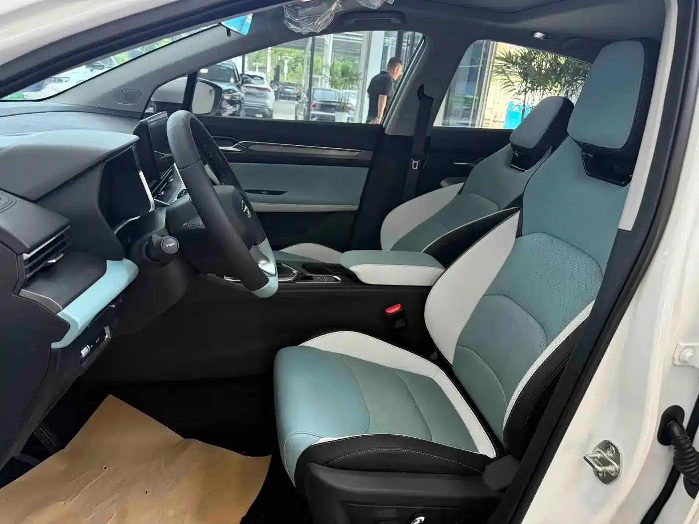 Geely Emgrand S 2022 1.4T CVT Crossover Player Edition — миниатюра 7