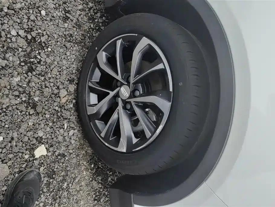 Geely Emgrand S 2022 1.4T CVT Crossover Player Edition — миниатюра 6