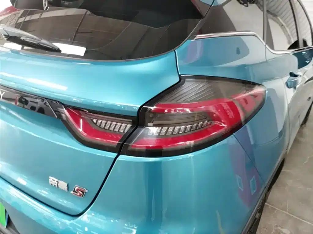 Geely Emgrand S 2021 1.4T CVT Flagship Edition — миниатюра 8