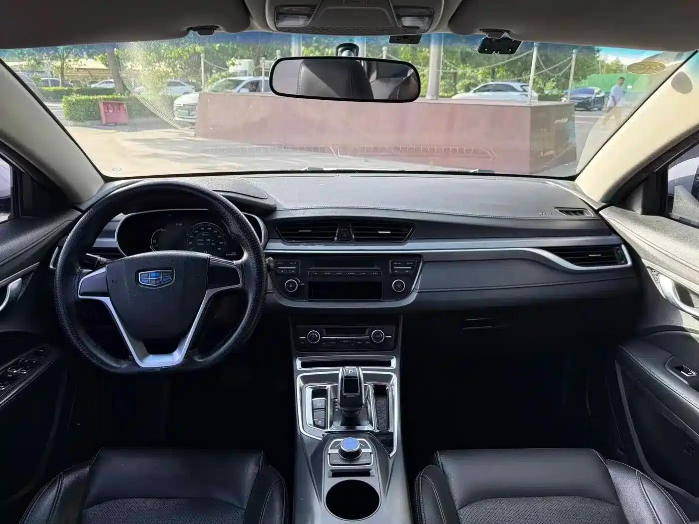 Geely Emgrand EV450 Progressive (2018 Model) — миниатюра 9