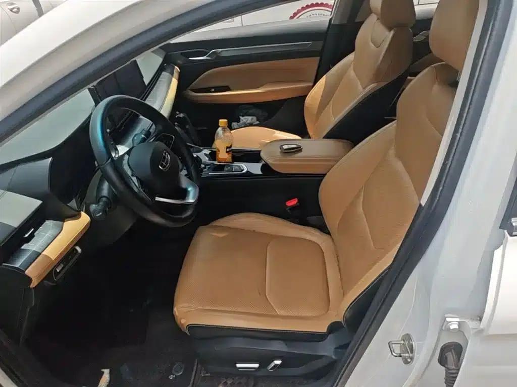 Geely Emgrand L HiP 2024 Dragon Edition 1.5TD-DHT Pro 100KM Excellent Model — миниатюра 15