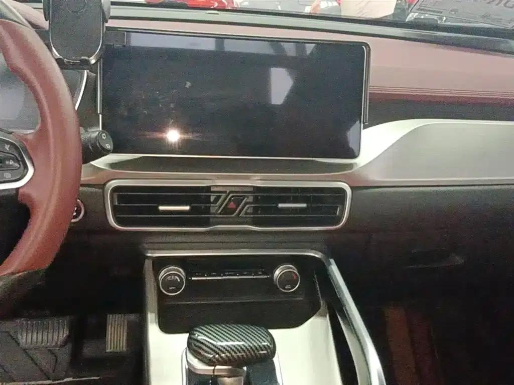 Geely Binyue New Energy 2022 1.5T ePro 85KM Star Edition — миниатюра 13