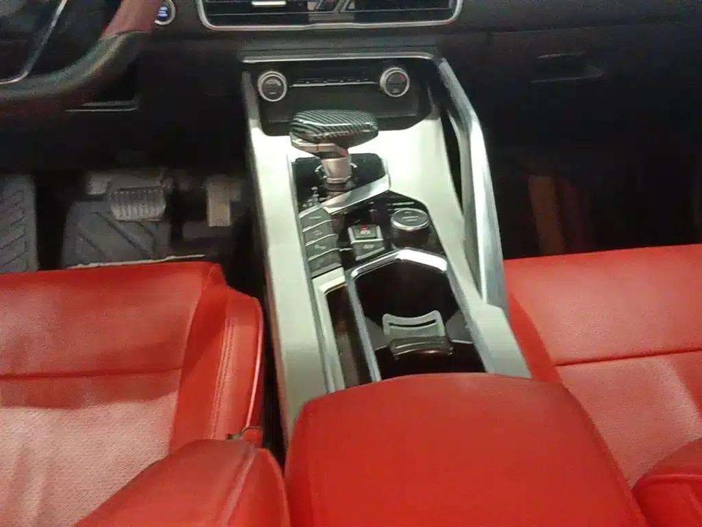 Geely Binyue New Energy 2022 1.5T ePro 85KM Star Edition — миниатюра 14