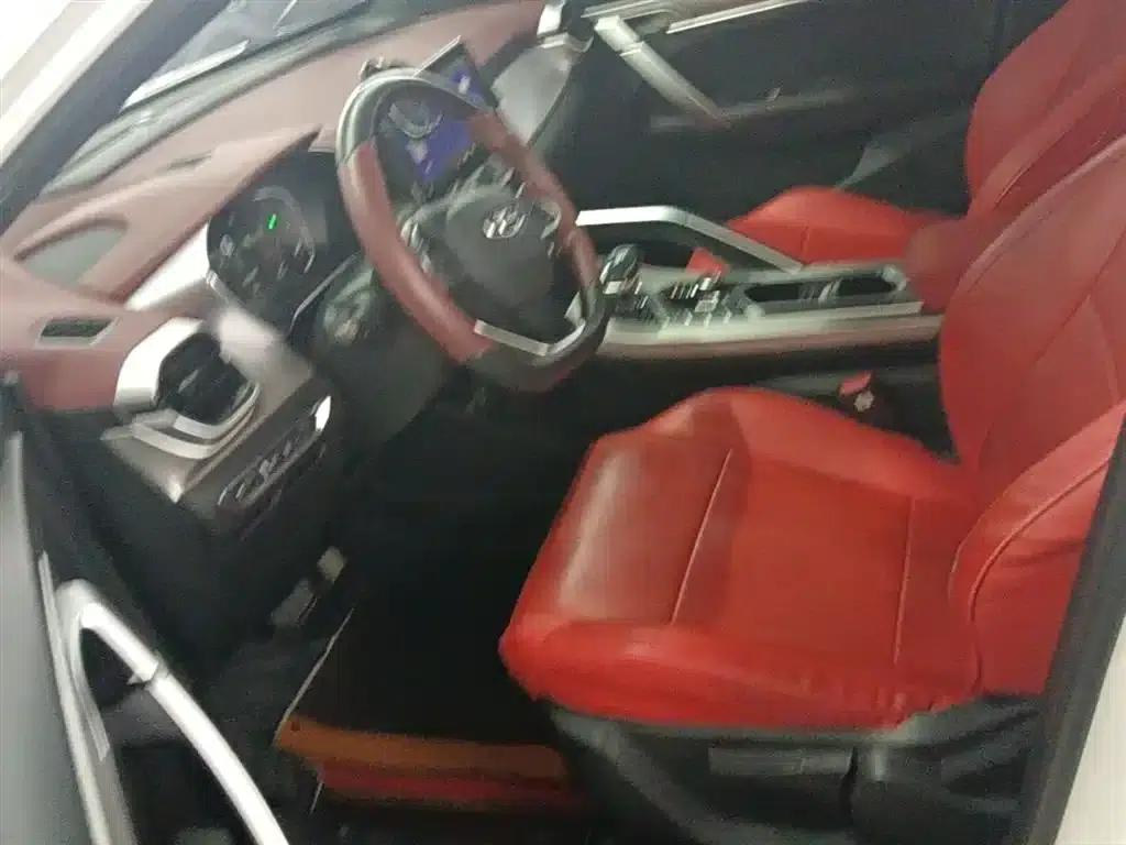 Geely Binyue New Energy 2022 1.5T ePro 85KM Star Edition — миниатюра 15