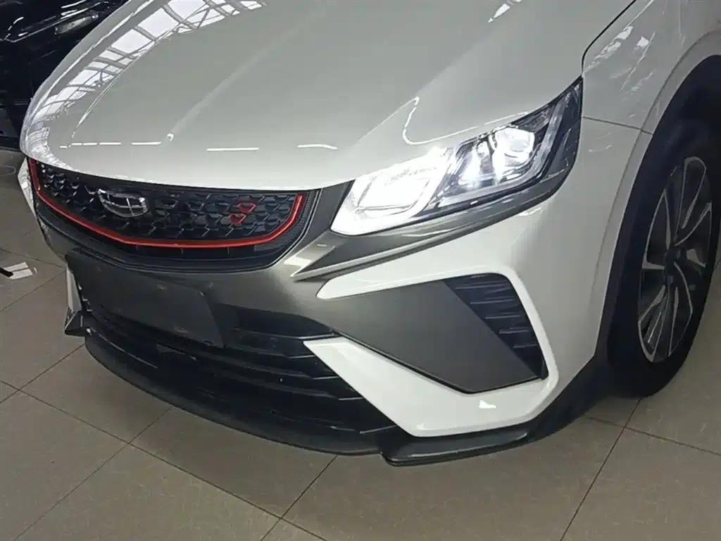 Geely Binyue New Energy 2022 1.5T ePro 85KM Star Edition — миниатюра 24