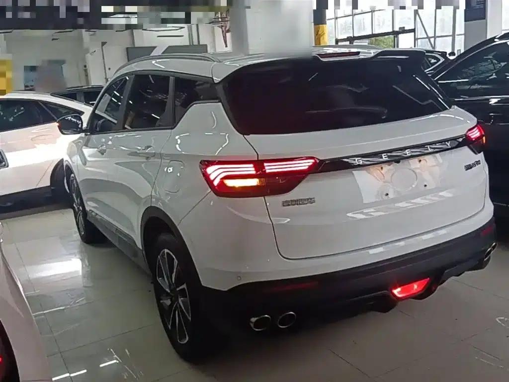 Geely Binyue New Energy 2022 1.5T ePro 85KM Star Edition — миниатюра 5