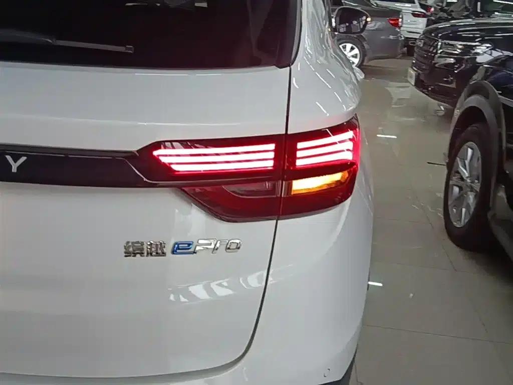 Geely Binyue New Energy 2022 1.5T ePro 85KM Star Edition — миниатюра 8