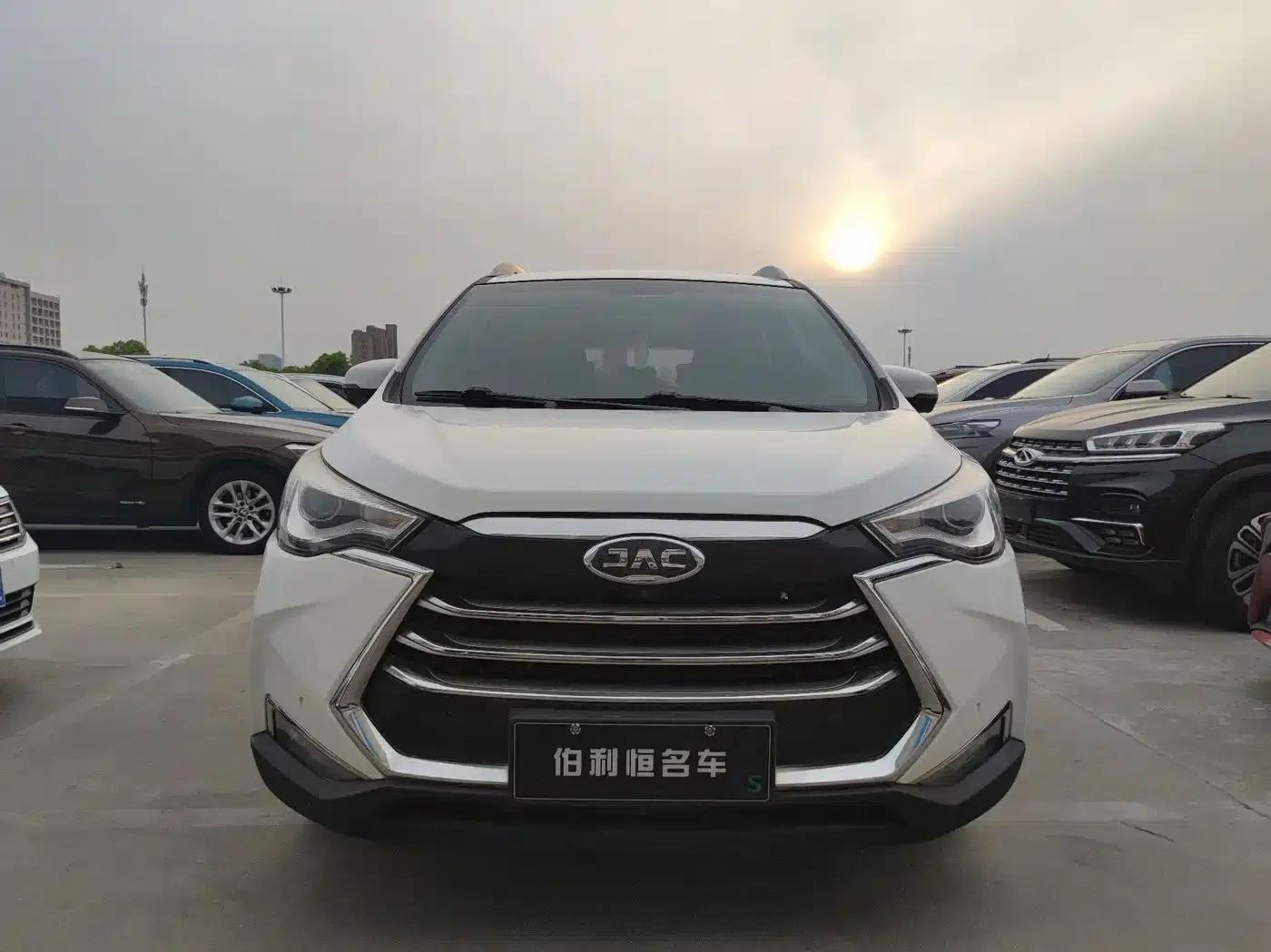 Refine S3 2018 Smart Drive Edition 1.6L CVT Luxury Intelligent Model — миниатюра 2