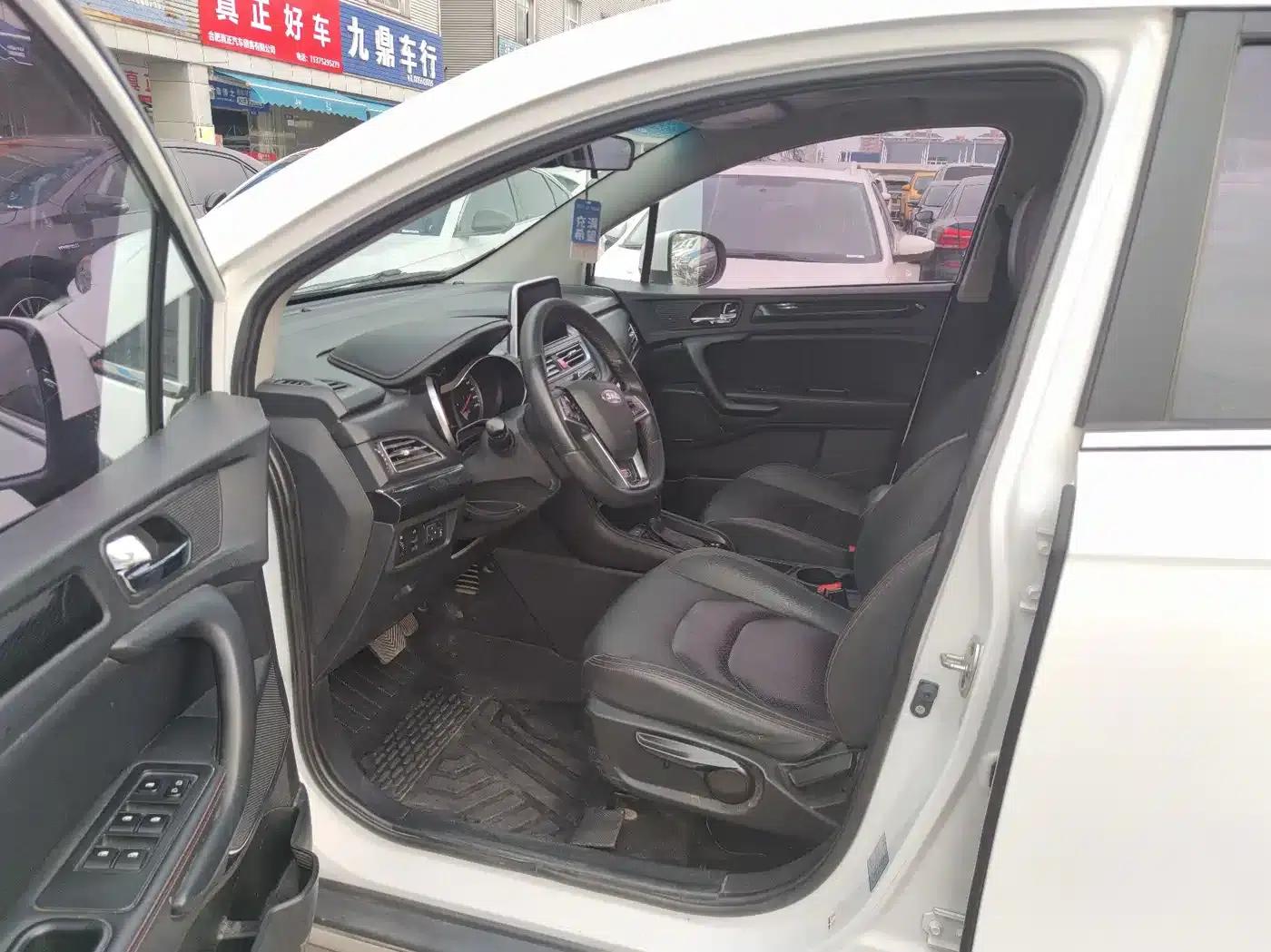 Refine S3 2018 Smart Drive Edition 1.6L CVT Luxury Intelligent Model — миниатюра 4