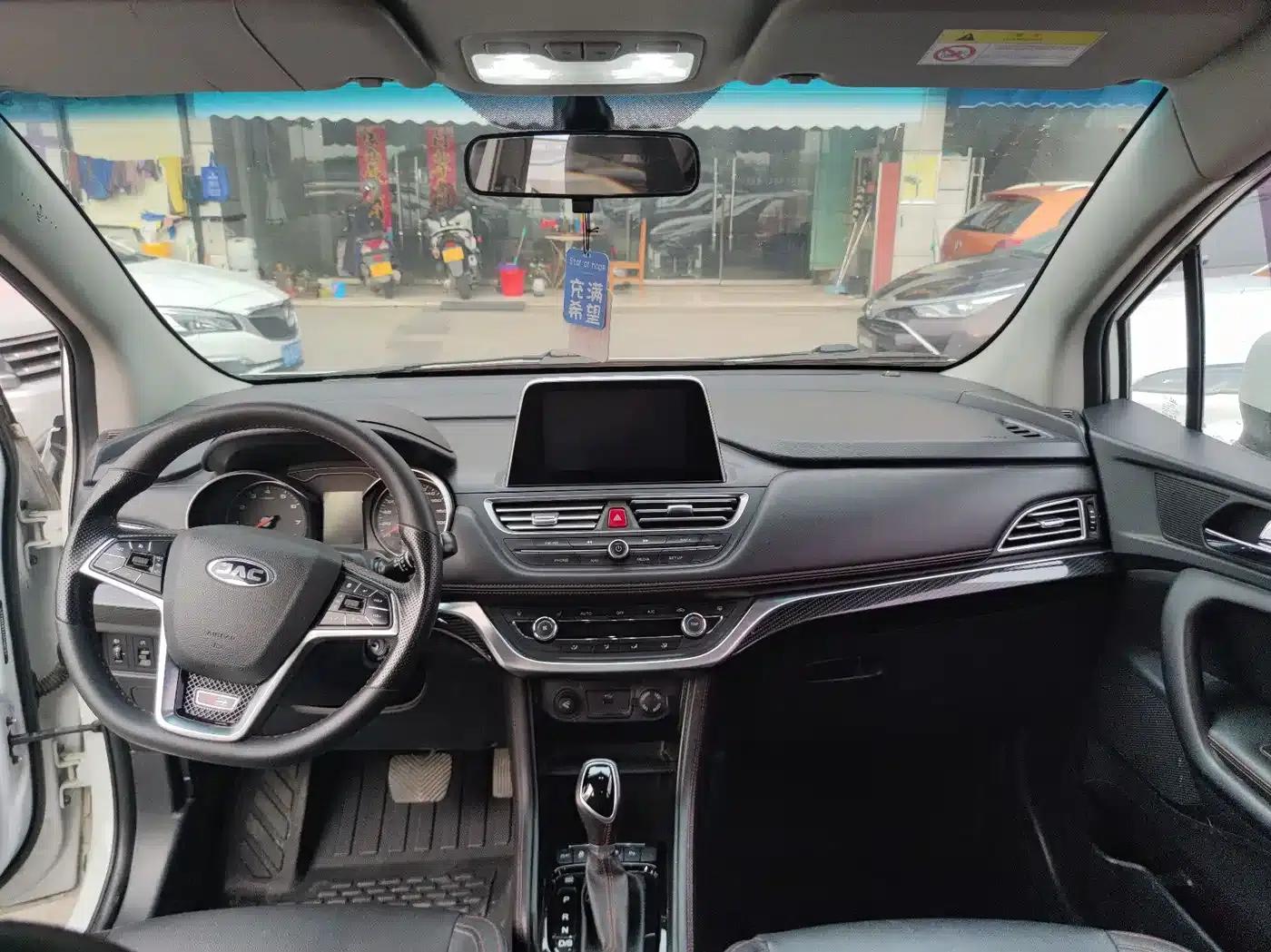 Refine S3 2018 Smart Drive Edition 1.6L CVT Luxury Intelligent Model — миниатюра 5