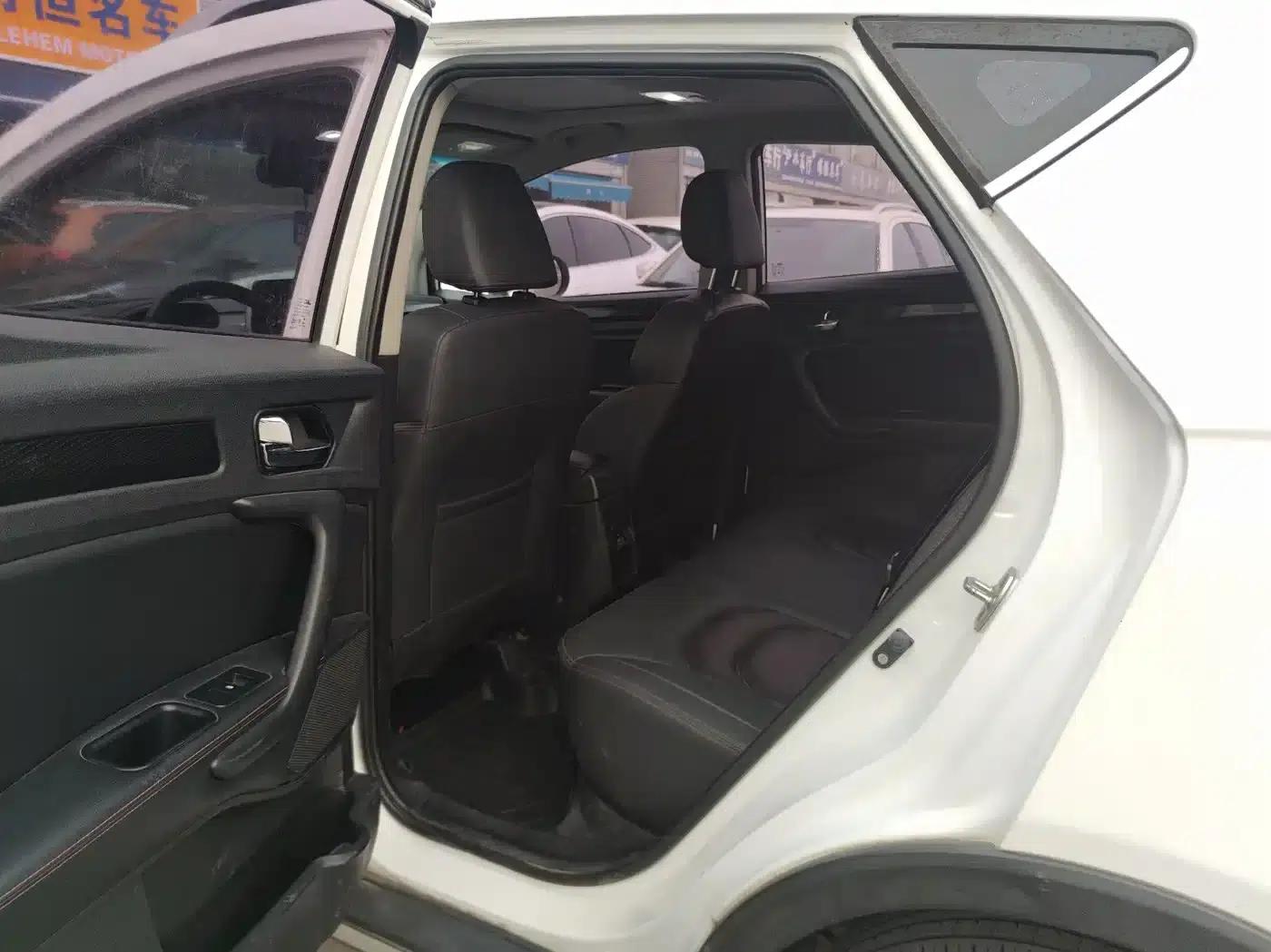 Refine S3 2018 Smart Drive Edition 1.6L CVT Luxury Intelligent Model — миниатюра 8