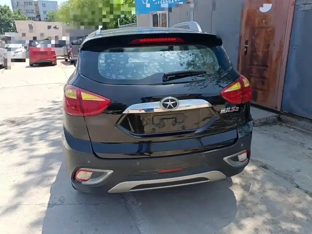Refine S3 2014 1.5L Manual Deluxe Smart Edition — миниатюра 6