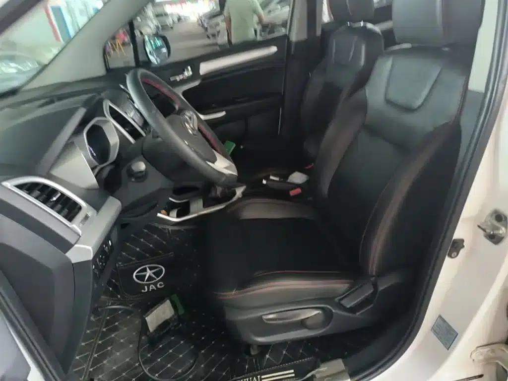 Refine S3 2016 1.5L Manual Deluxe Intelligent Premium Edition — миниатюра 15