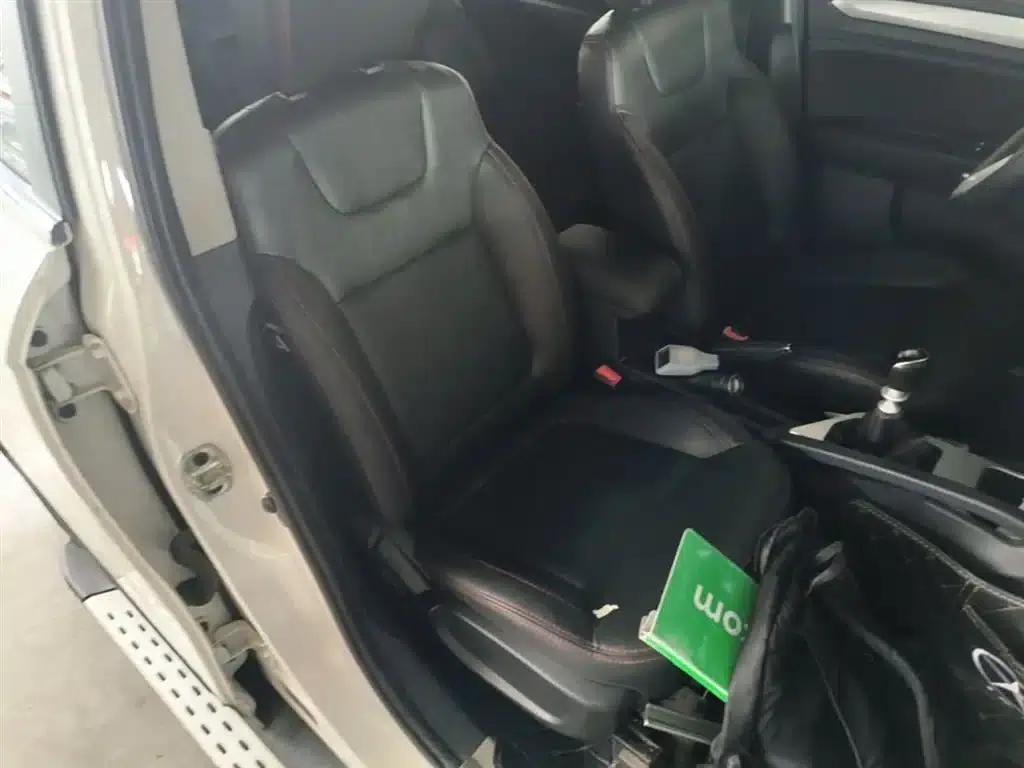 Refine S3 2016 1.5L Manual Deluxe Intelligent Premium Edition — миниатюра 25