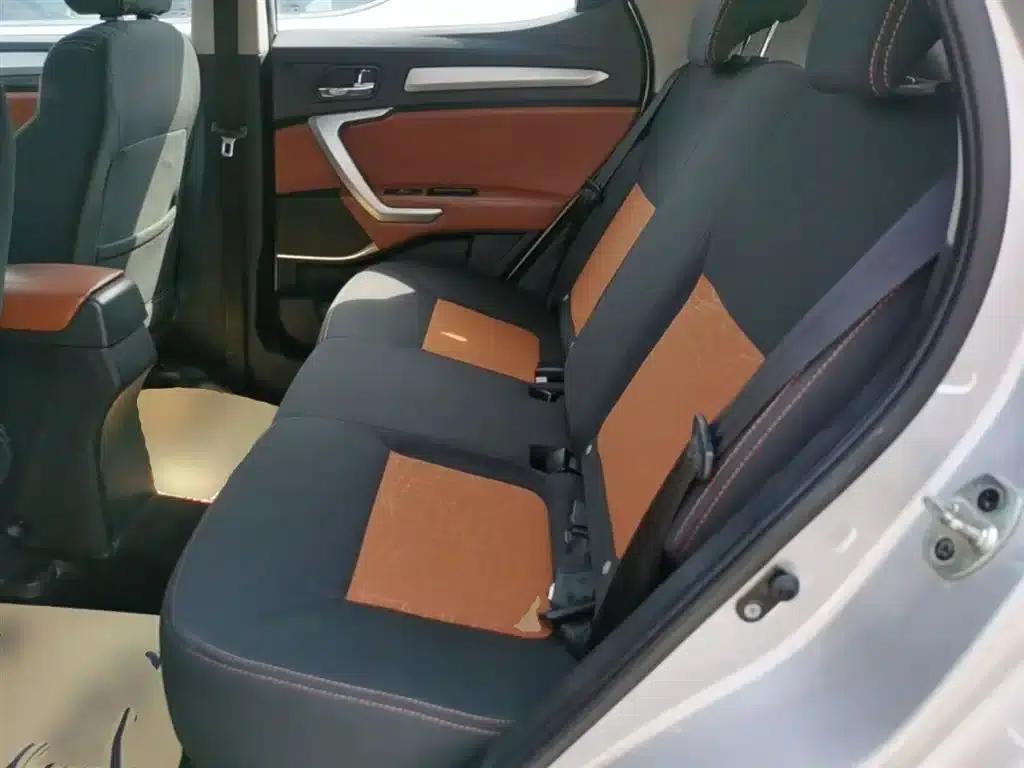 Refine S3 2014 1.5L Manual Deluxe Edition — миниатюра 17