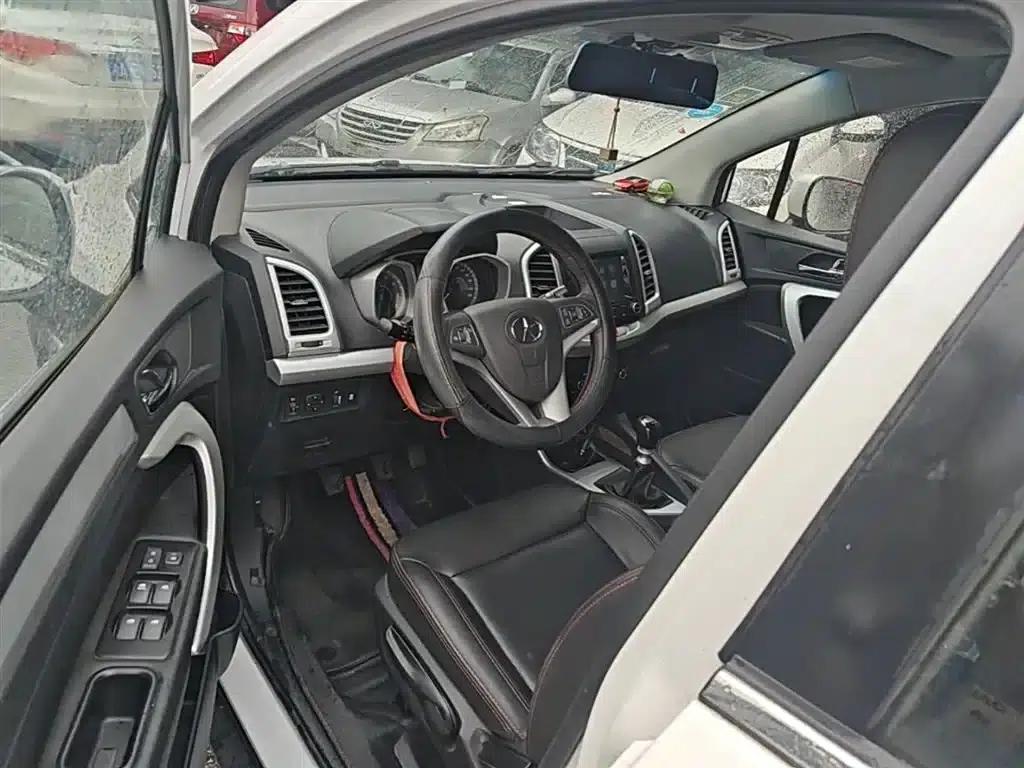 Refine S3 2016 1.5L Manual Deluxe Smart Edition — миниатюра 16
