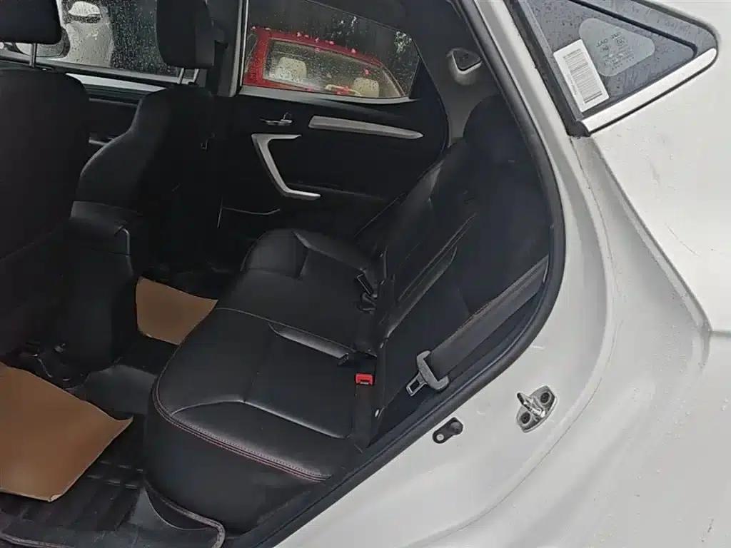 Refine S3 2016 1.5L Manual Deluxe Smart Edition — миниатюра 17