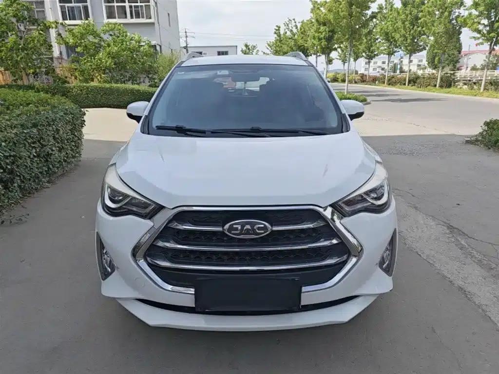 Refine S3 2017 1.5L Manual Deluxe Edition — миниатюра 3