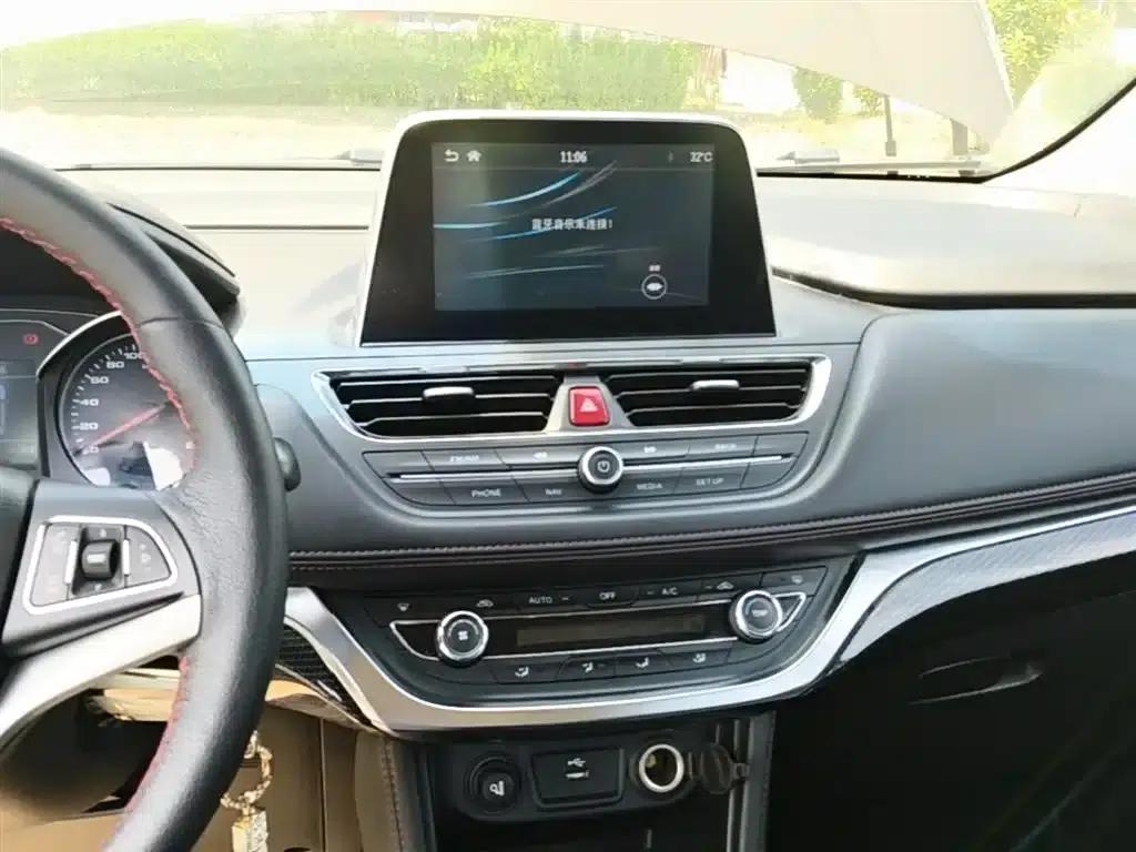 Refine S3 2017 1.5L Manual Deluxe Smart Edition — миниатюра 13