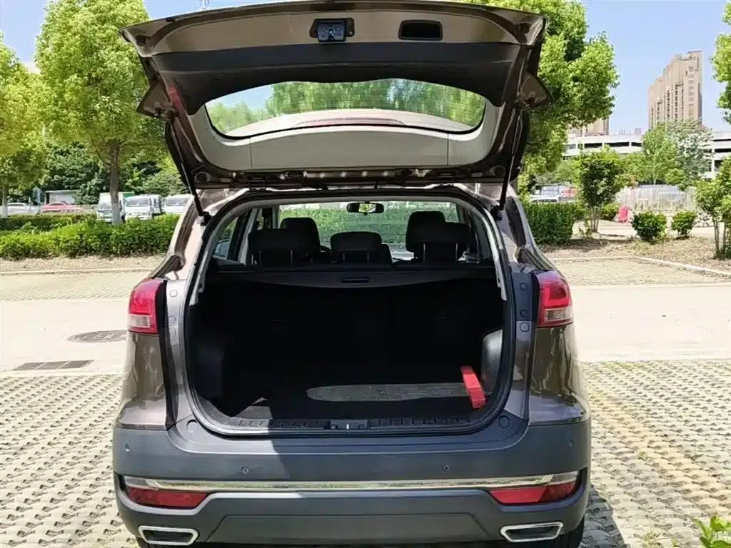 Refine S3 2017 1.5L Manual Deluxe Smart Edition — миниатюра 19