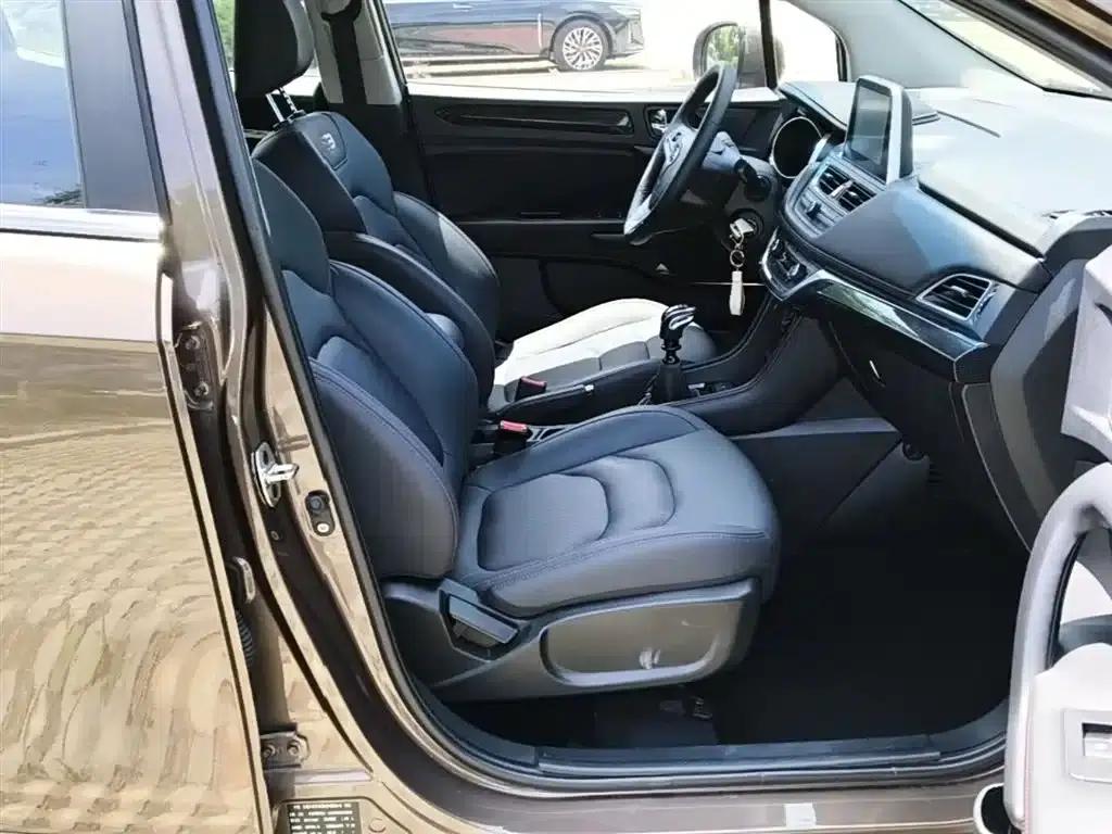 Refine S3 2017 1.5L Manual Deluxe Smart Edition — миниатюра 25