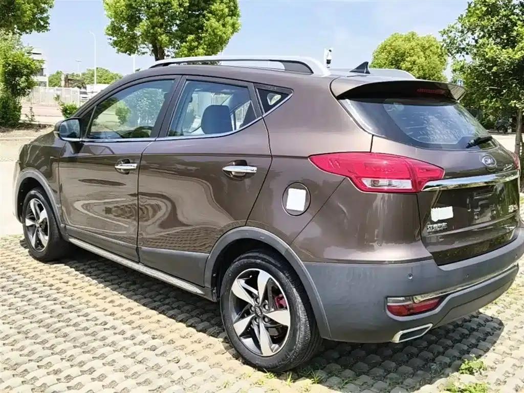Refine S3 2017 1.5L Manual Deluxe Smart Edition — миниатюра 5
