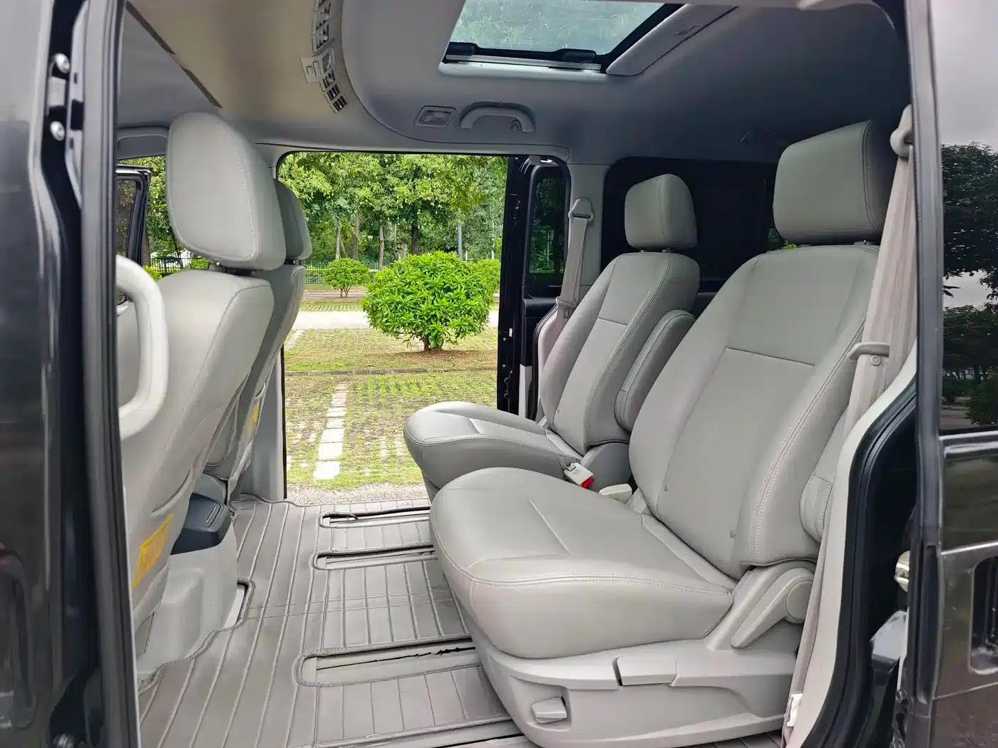 Refine M5 2016 2.0T Gasoline Automatic Business Edition — миниатюра 15