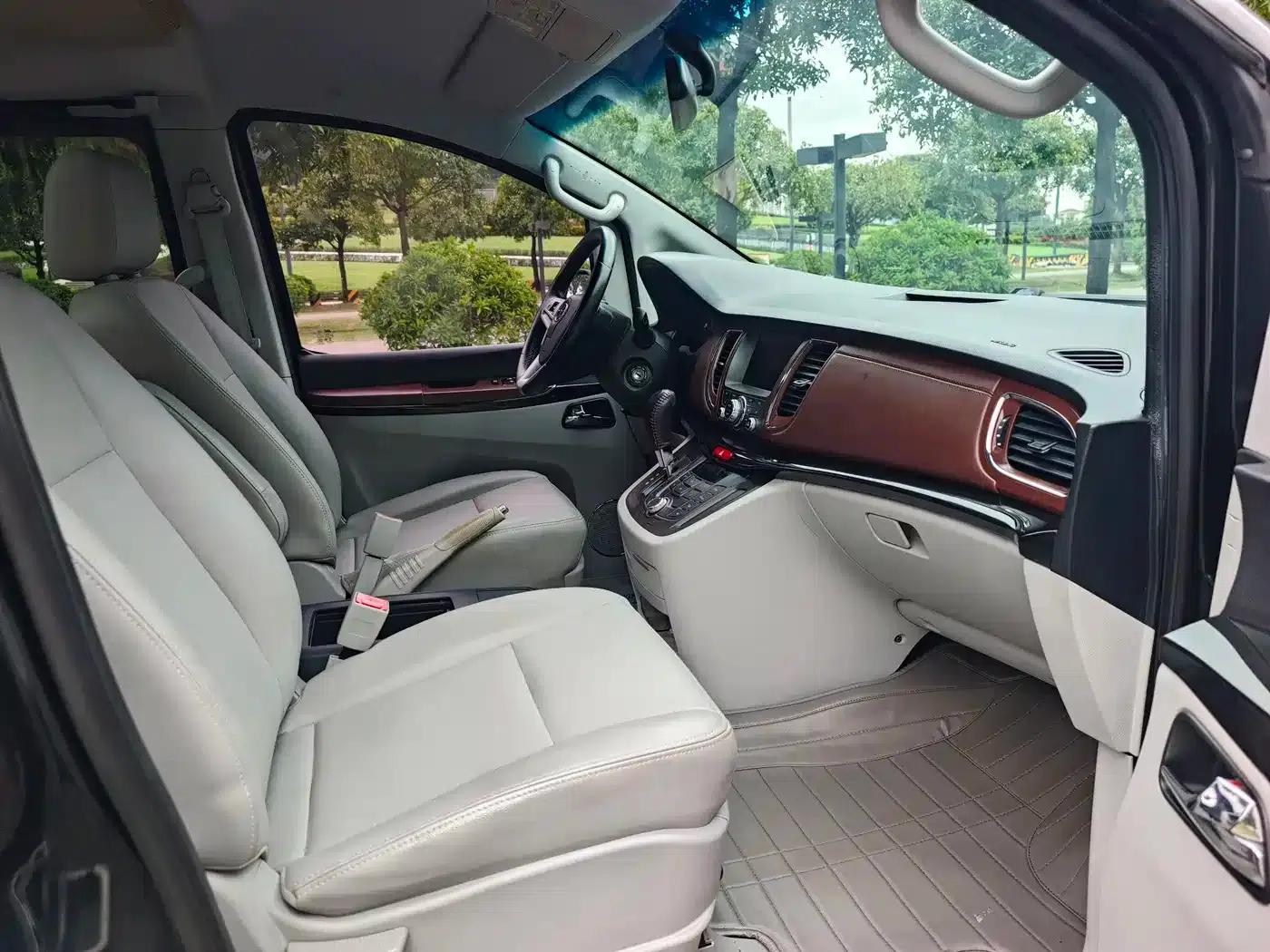 Refine M5 2016 2.0T Gasoline Automatic Business Edition — миниатюра 16