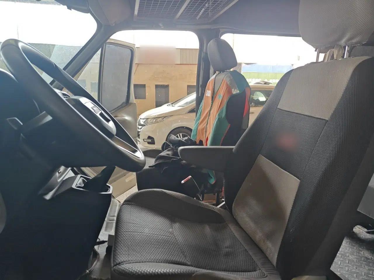 JMC Transit 2021 2.8T Space King Standard Version Long Wheelbase Mid-Height Roof Rear Single Tire – Step 6-Seater Diesel China VI Emission Standard JX493 — миниатюра 16