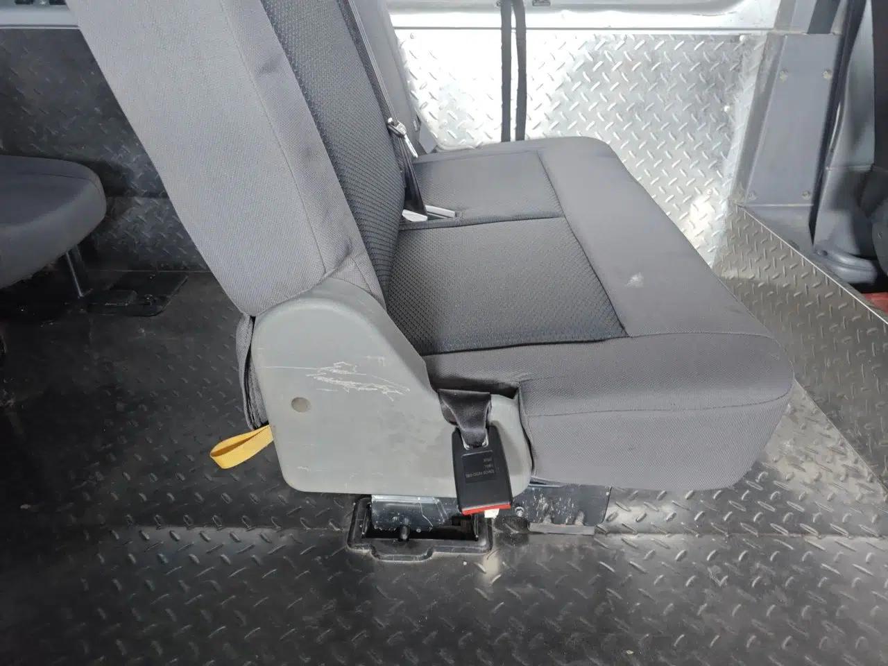 JMC Transit 2021 2.8T Space King Standard Version Long Wheelbase Mid-Height Roof Rear Single Tire – Step 6-Seater Diesel China VI Emission Standard JX493 — миниатюра 18