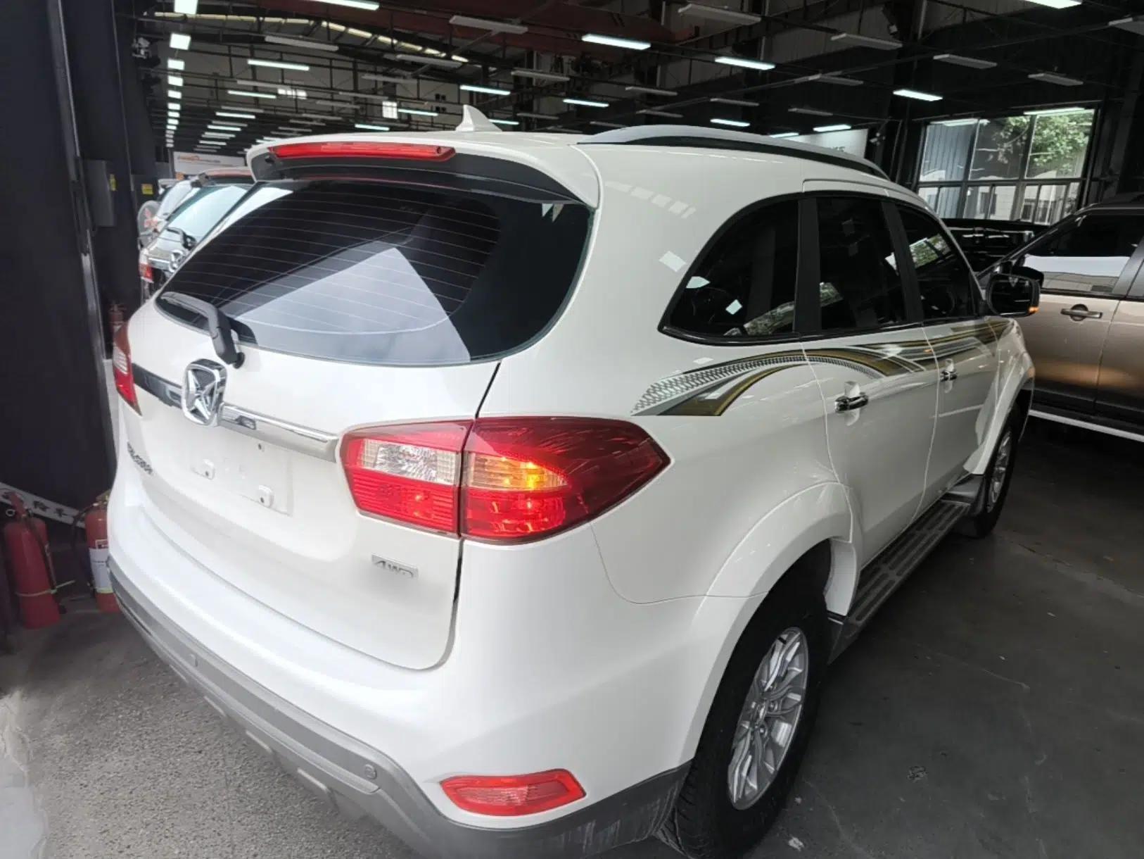 JMC Yusheng S350 2016 2.4T Automatic 4x4 Diesel Luxury 5-Seater — миниатюра 4