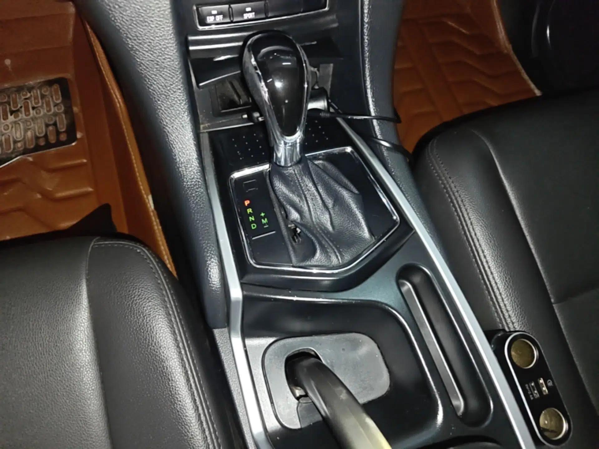 JMC Yusheng S350 2013 2.4T Automatic 2WD Diesel Luxury Edition 5 Seats — миниатюра 17