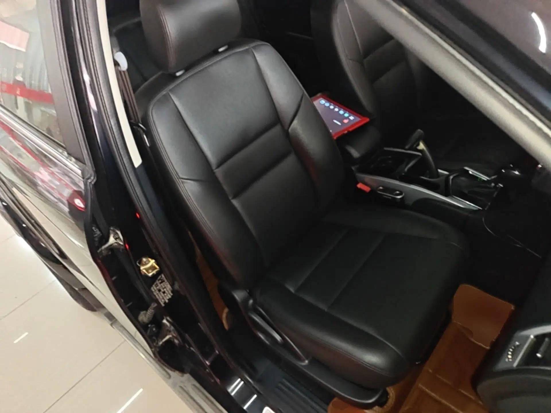 JMC Yusheng S350 2013 2.4T Automatic 2WD Diesel Luxury Edition 5 Seats — миниатюра 23