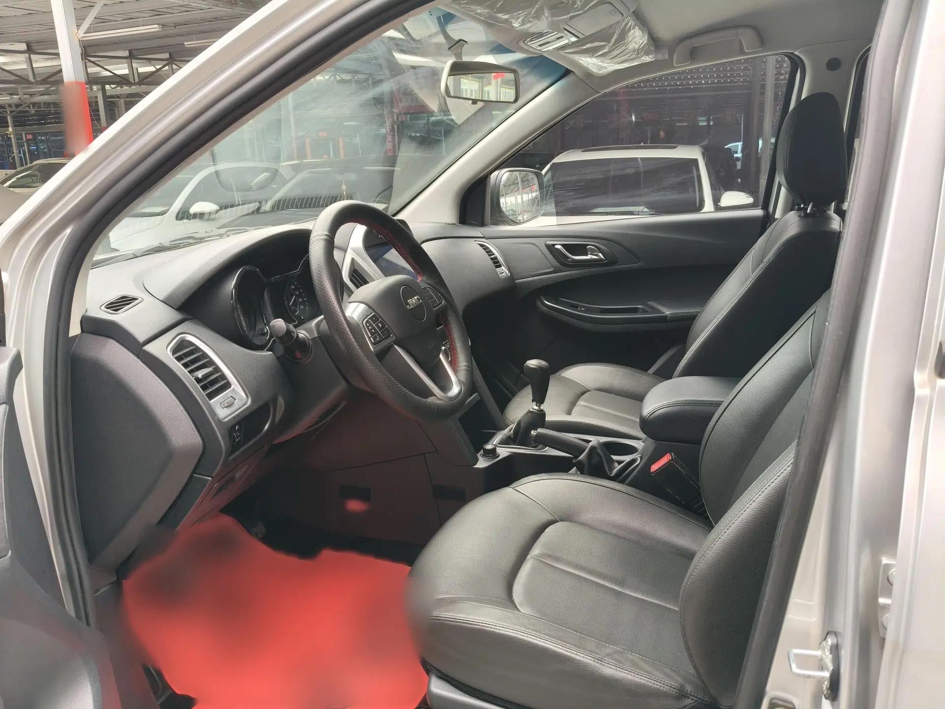 JMC Baodian 2020 2.5T Diesel Two-Wheel Drive Comfort Edition Standard Wheelbase JX4D25A6L — миниатюра 10