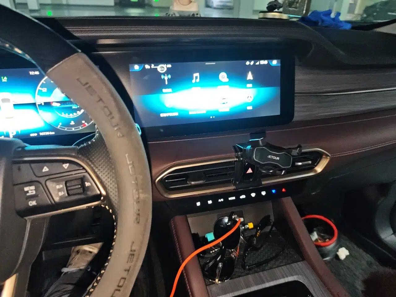 JETOUR X90 PLUS 2024 1.6TD DCT Villa PRO 5-Seater — миниатюра 14