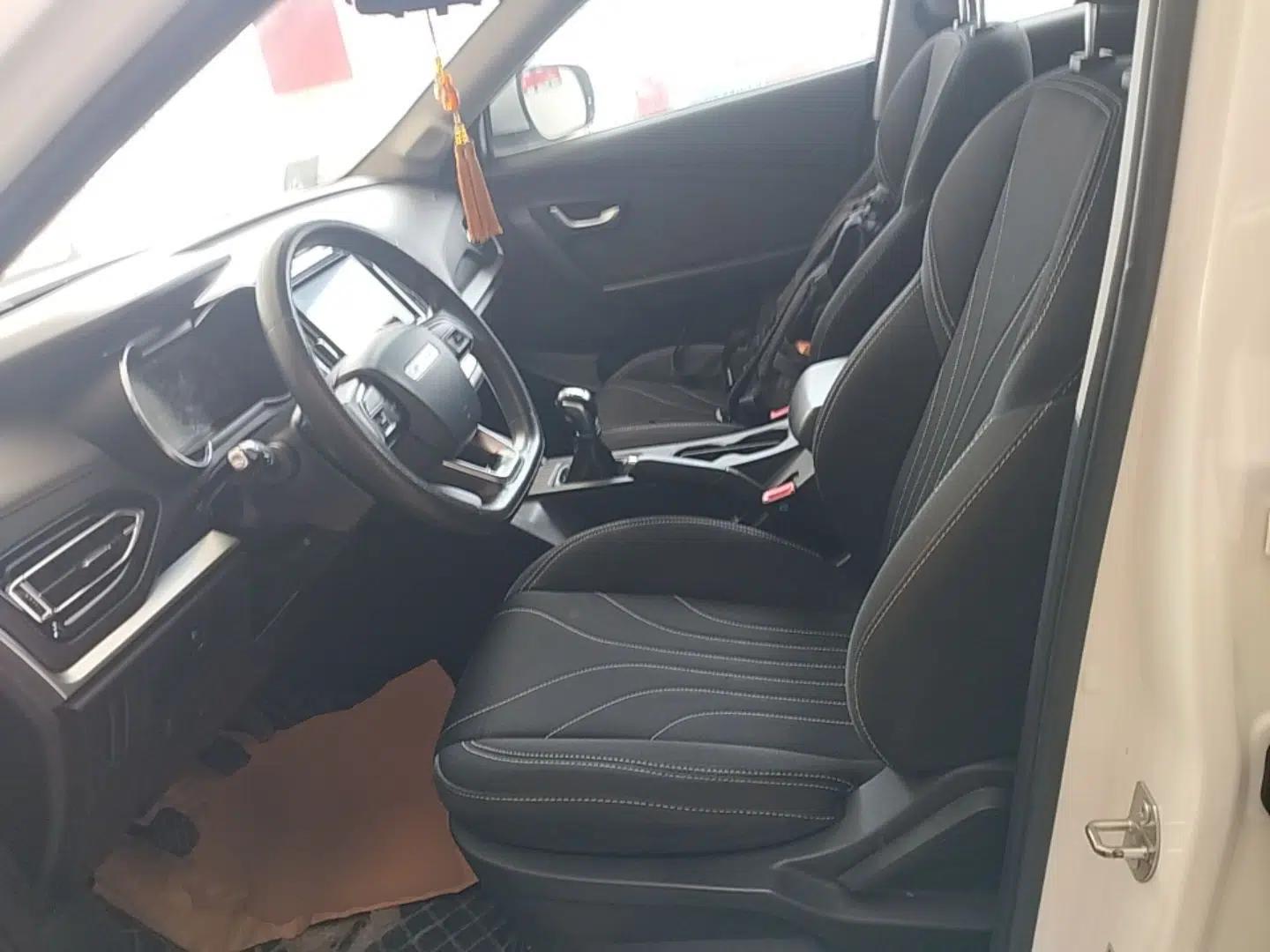 JETOUR X70M 2020 Revised 1.5T Manual Partner Version 7-Seater — миниатюра 18